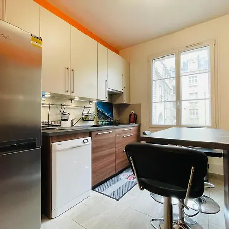 Charming 3-bedroom In The Heart Of *